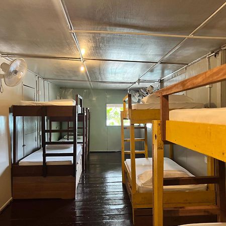 Ohlala Guesthouse بيرهينتيان المظهر الخارجي الصورة