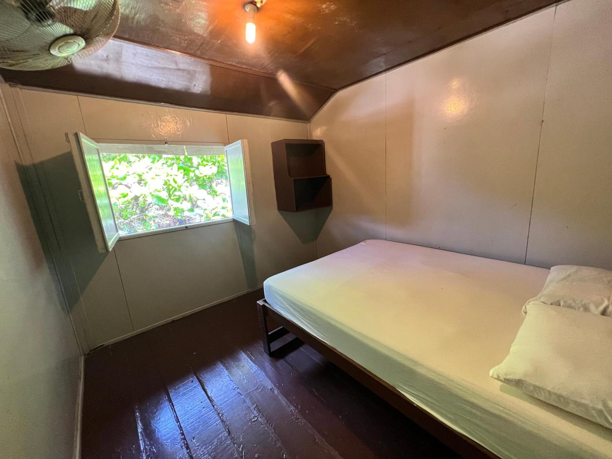 Ohlala Guesthouse بيرهينتيان المظهر الخارجي الصورة