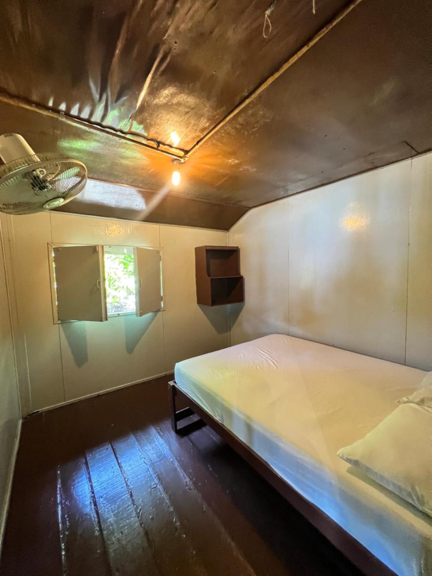 Ohlala Guesthouse بيرهينتيان المظهر الخارجي الصورة